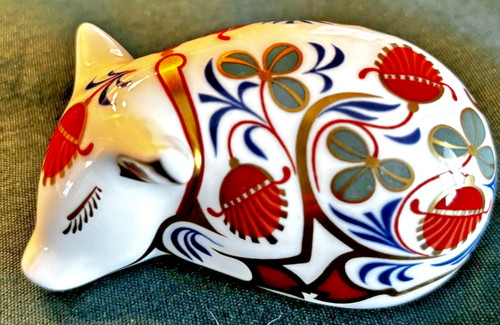 Royal crown derby - royal, sleeping