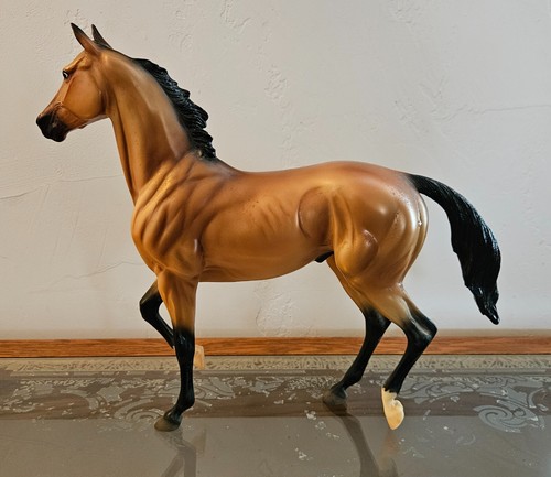Breyer horse akhal - breyer, akhal-teke