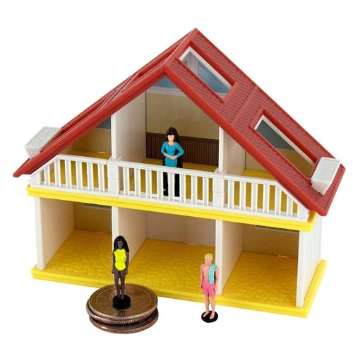 Worlds smallest barbie malibu - worlds,