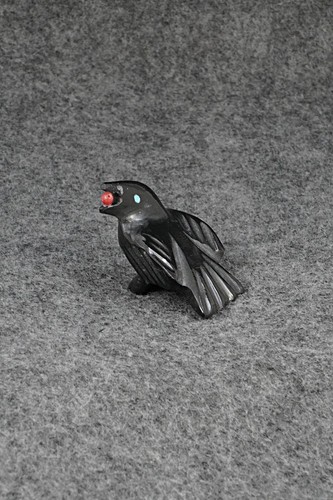 Crow zuni fetish carving - zuni,