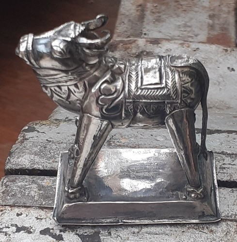 Antique silver brahman bull - silver,