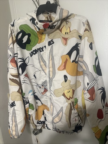 Looney tunes members only - looney,