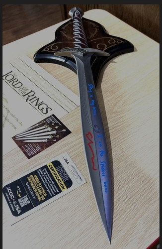 Sting sword elijah wood signed - elijah,