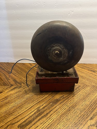 Antique early 1900s cast - early,