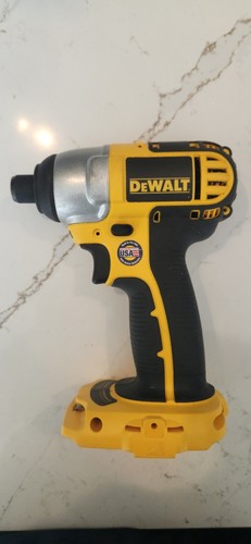 Dewalt dc825 18v cordless - 18v, 1/4"