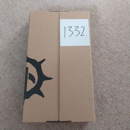 Black library carcharodons - black,
