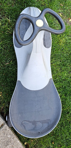Grey wiggle car - grey, on