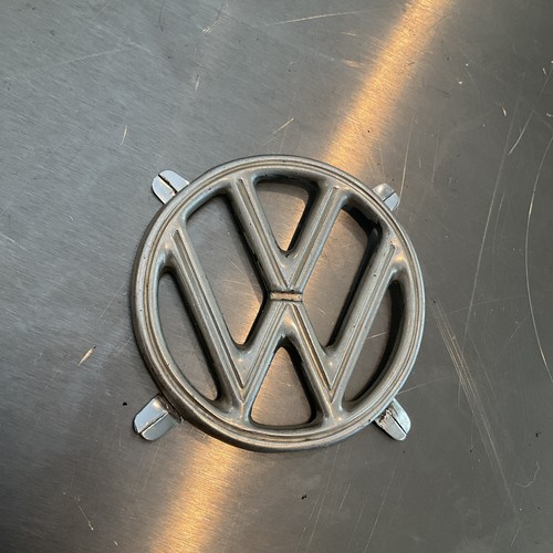 Volkswagen bug beetle front - vw,