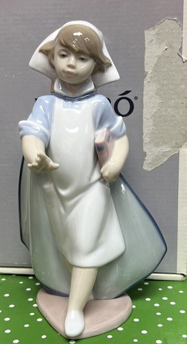 Lladro 6307 young - 6307, nurse