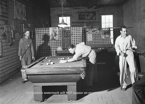 1941 pool hall - 1941, photo