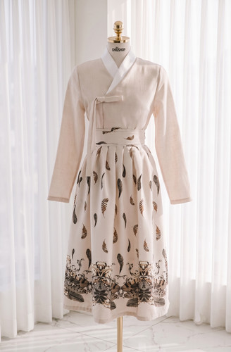 Modern hanbok set - hanbok, ivory