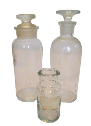 Three vintage apothecary - ,
