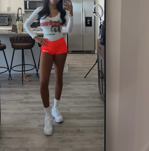Used hooters uniforms size - hooters,