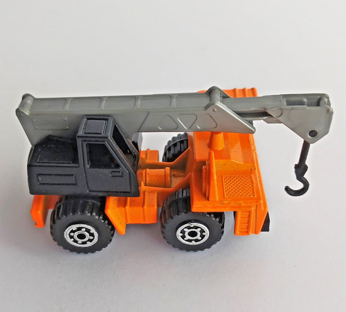 Matchbox mobile crane - matchbox,