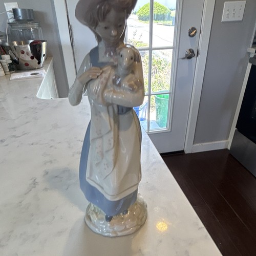 Nadal porcelain figurine girl - porcelain,