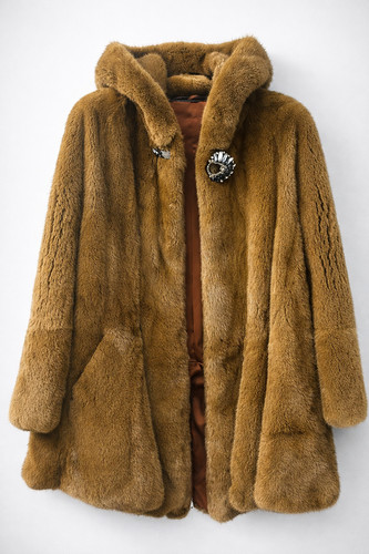New luxurious brown mink fur - luxurious,