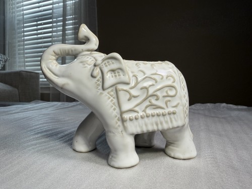 White ceramic elephant - ceramic,