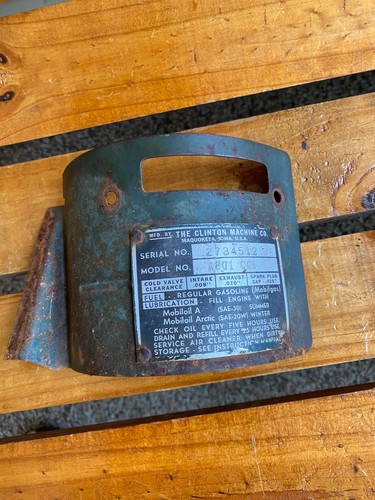 Vintage clinton engine model - clinton,