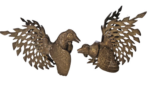 Vtg brass fighting - brass,