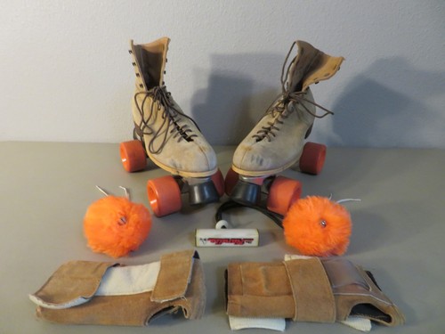 Vintage pair riedell roller - pair,