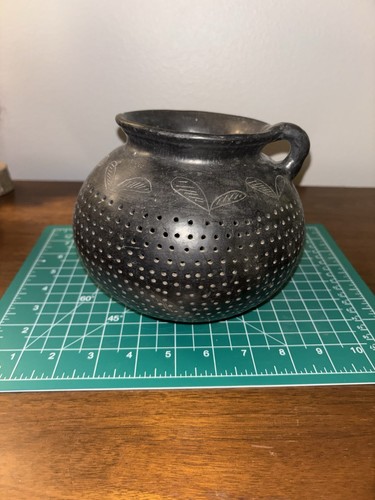 Vintage oaxaca black clay - oaxaca,