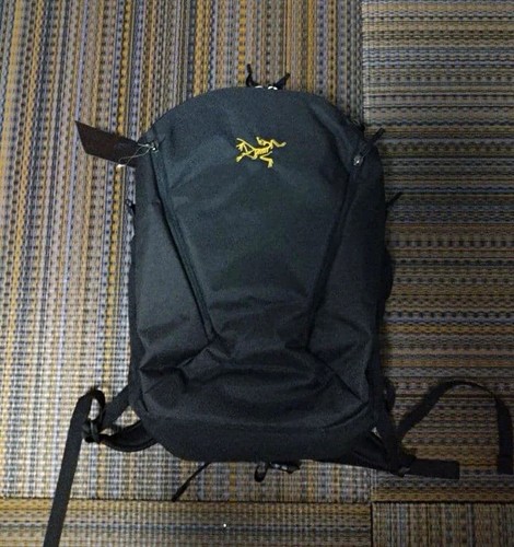 Arc teryx black - nylon, hiking