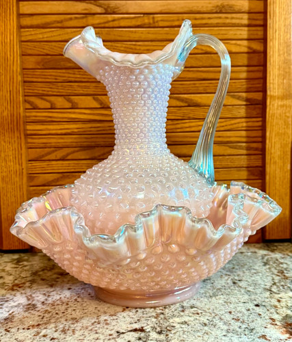 Fenton iridized hobnail - hobnail, shell