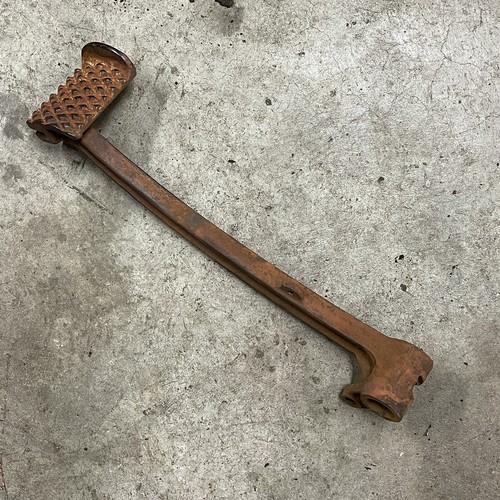 Farmall tractor right - h, brake