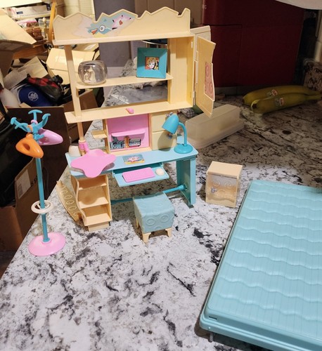 Barbie all around home bedroom - all,
