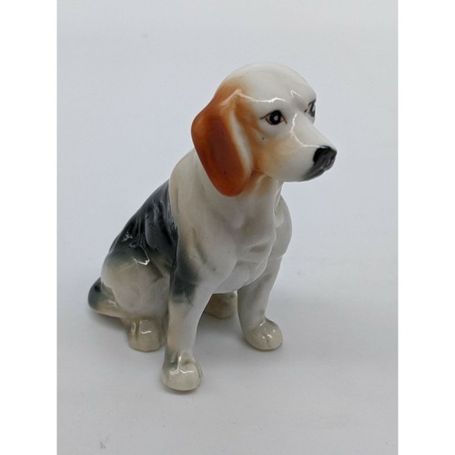Dog figurine beagle - figurine,