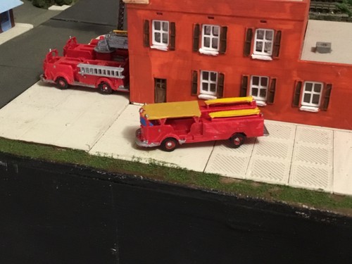 Scale crown firecoach fire - ,