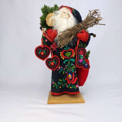 Lynn haney santa claus figure - lynn,