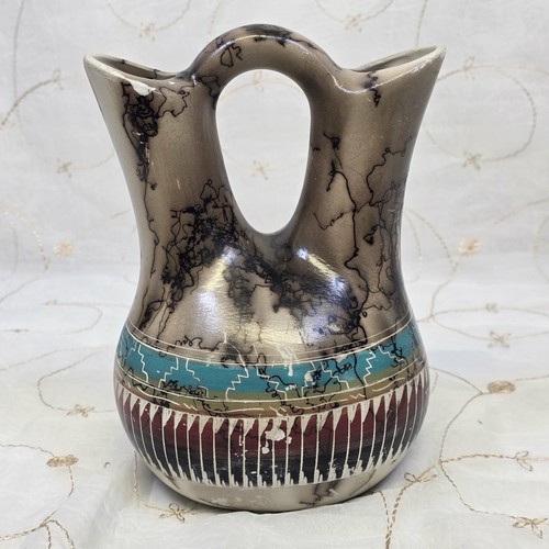 Navajo horsehair wedding - horsehair, vase