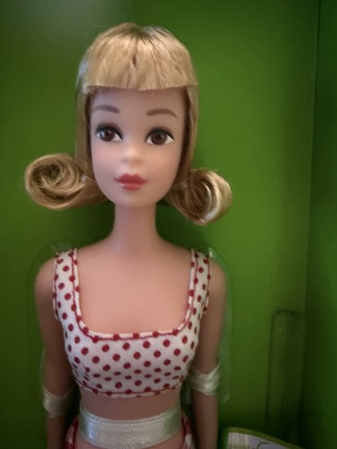 Barbie signature years - signature, of