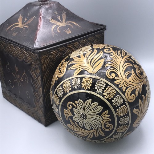 Large ornate sphere - ornate,