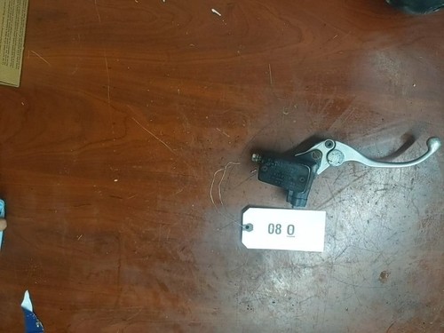 Front brake master cylinder - front,