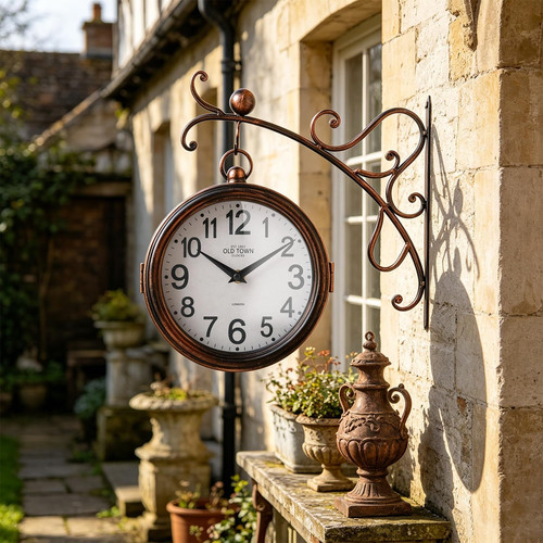 Double face clock - iron, london