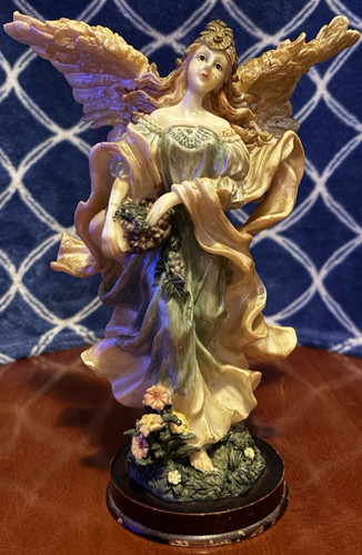 Resin large angel - angel, figurine