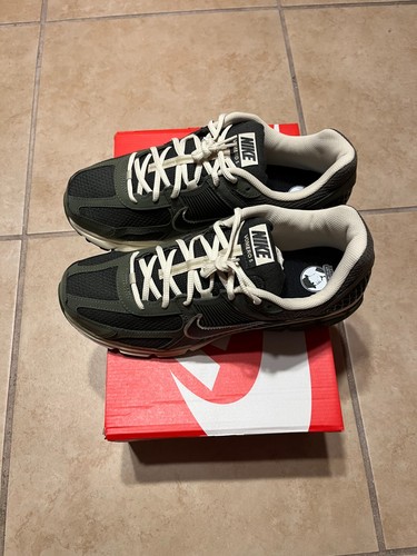 Nike zoom vomero - 5, army