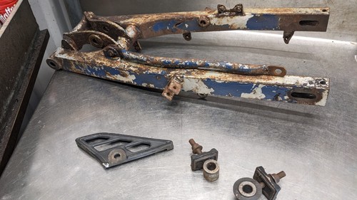 Suzuki ts50x swingarm swinging - suzuki,