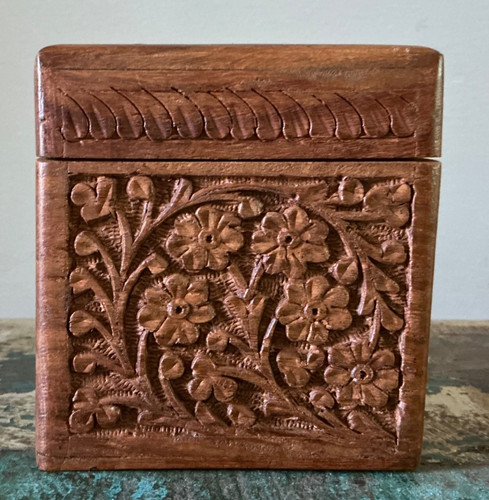 Vtg x 2 - 4”, 2.75”
