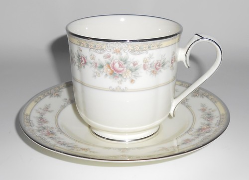 Noritake bone china shenandoah - bone,
