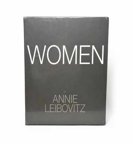 Annie leibovitz women 2025 - annie,