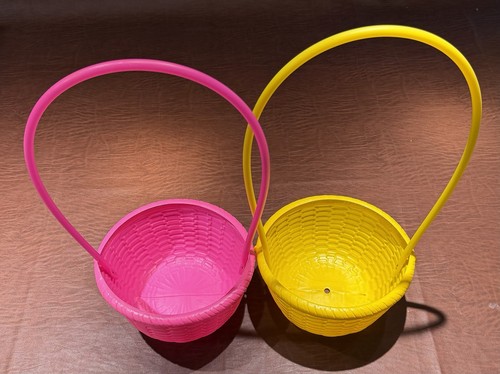 Easter baskets vtg blow - (two),