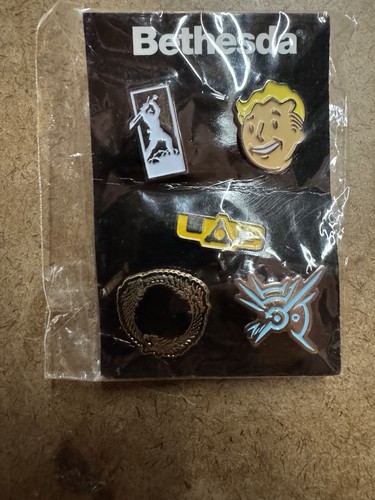 Bethesda fallout pin set - bethesda,