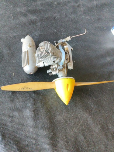 Max 40 rc - la,
