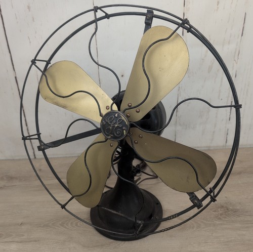Antique brass blade fan - ge,
