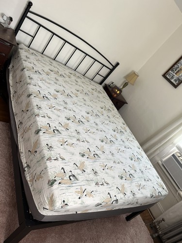 Vtg full queen fitted bed - queen,