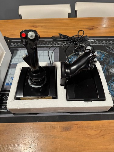 Thrustmaster hotas cougar f16 - hotas,
