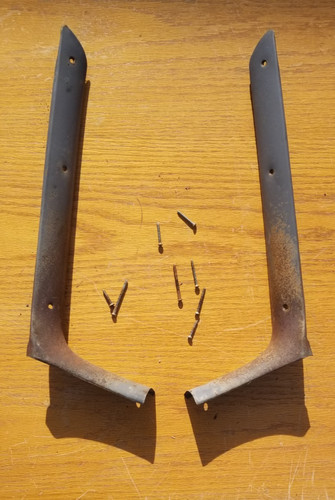 Pillar garnish trim - garnish,